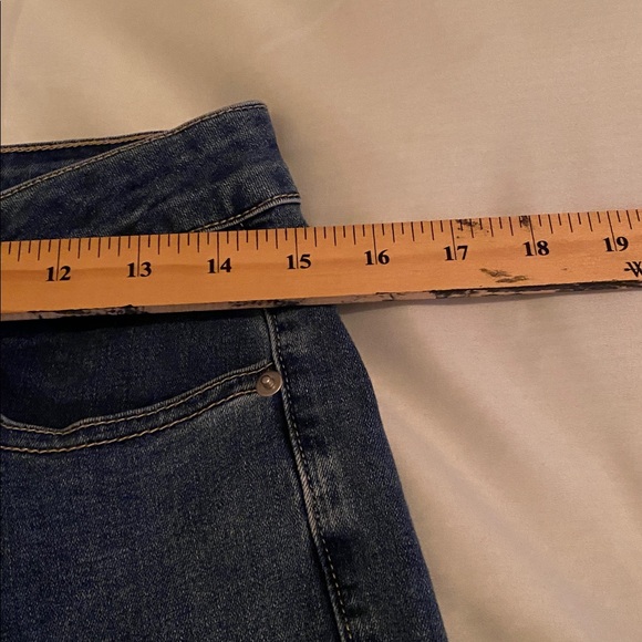 Northern Reflections Dark Indigo Cropped Cargo Jeans - Picture 5 of 10